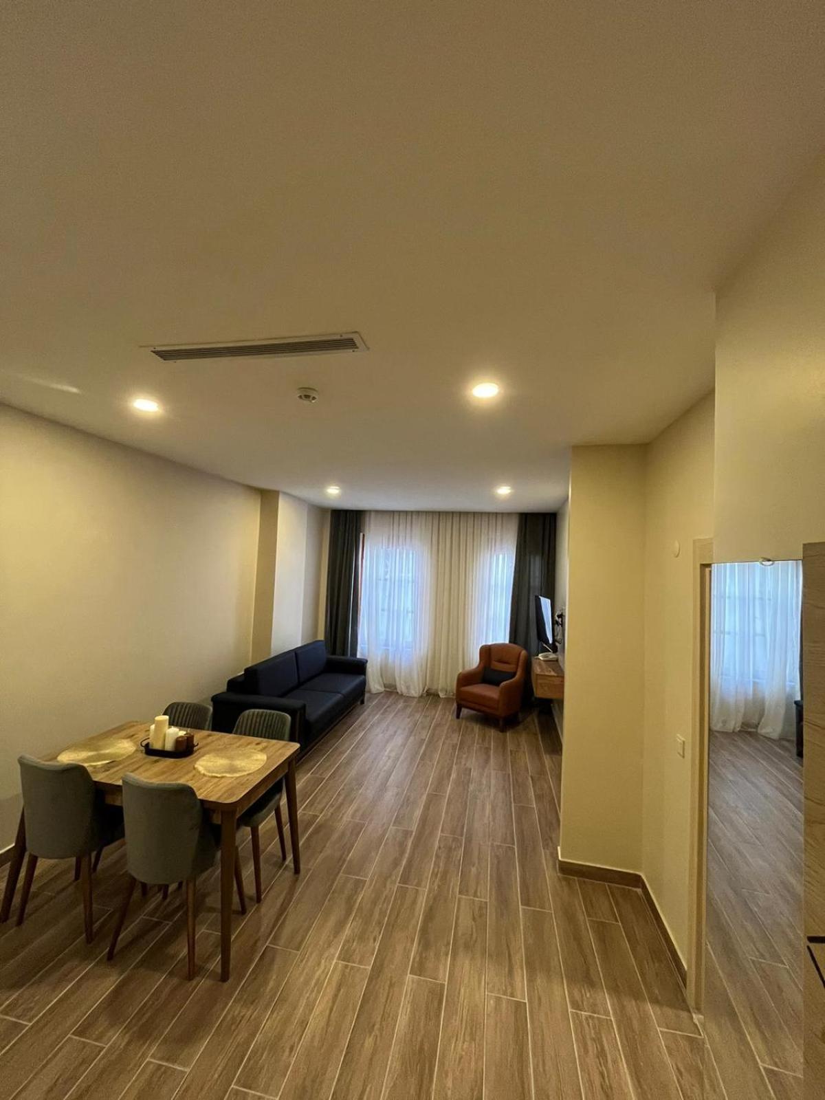 Majestik Hotel อิสตันบูล ภายนอก รูปภาพ