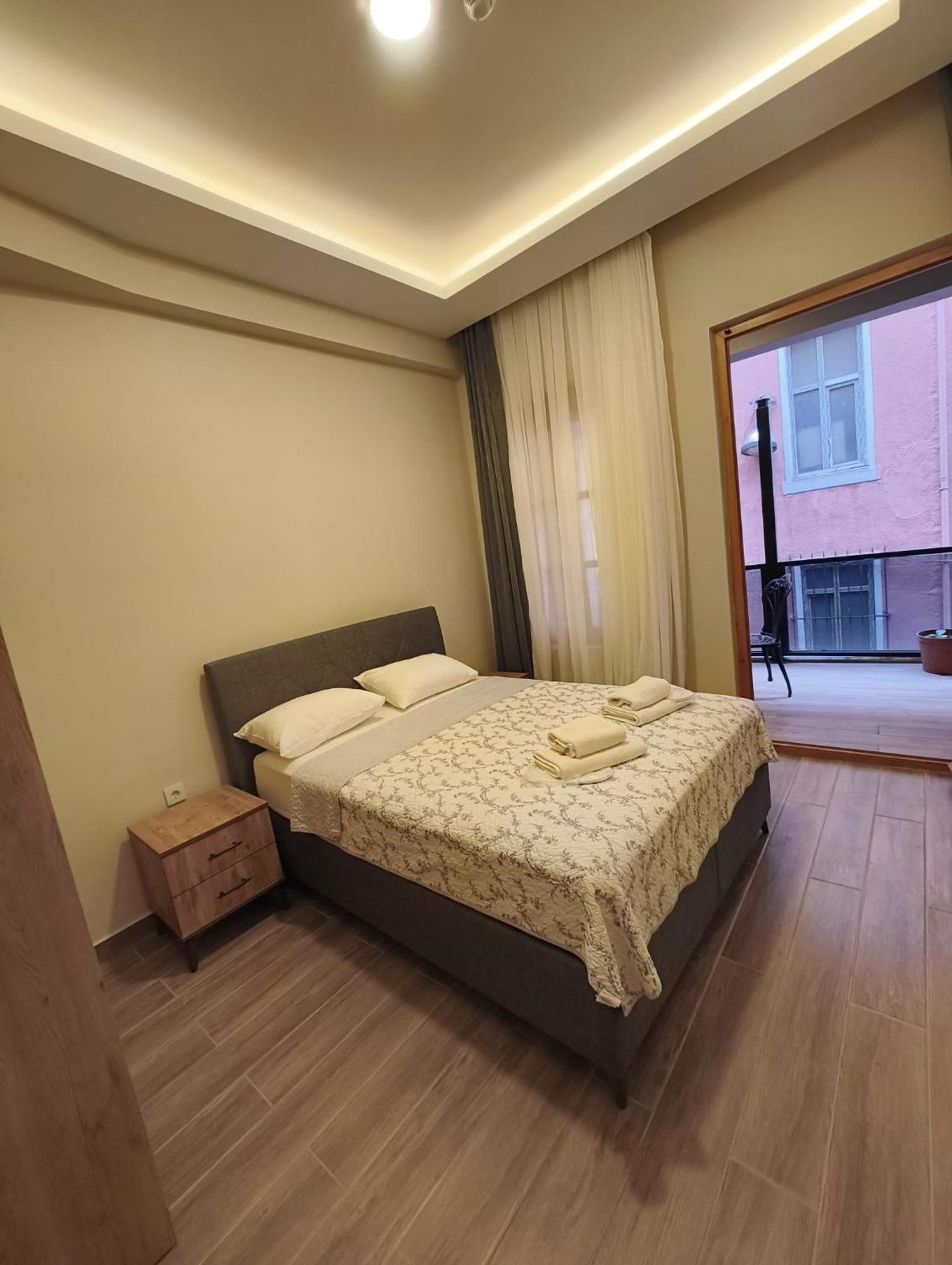 Majestik Hotel อิสตันบูล ภายนอก รูปภาพ